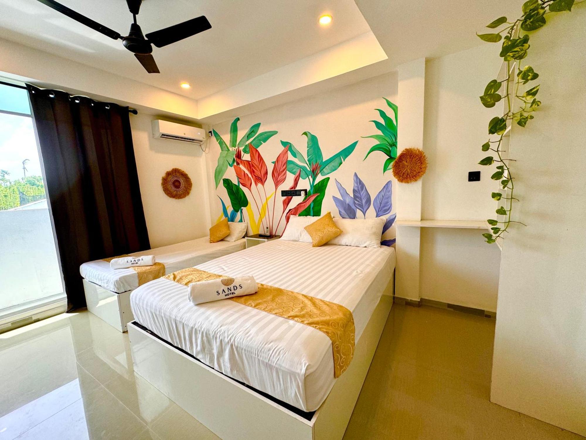Sands Garden Hotel Thoddoo Exterior foto